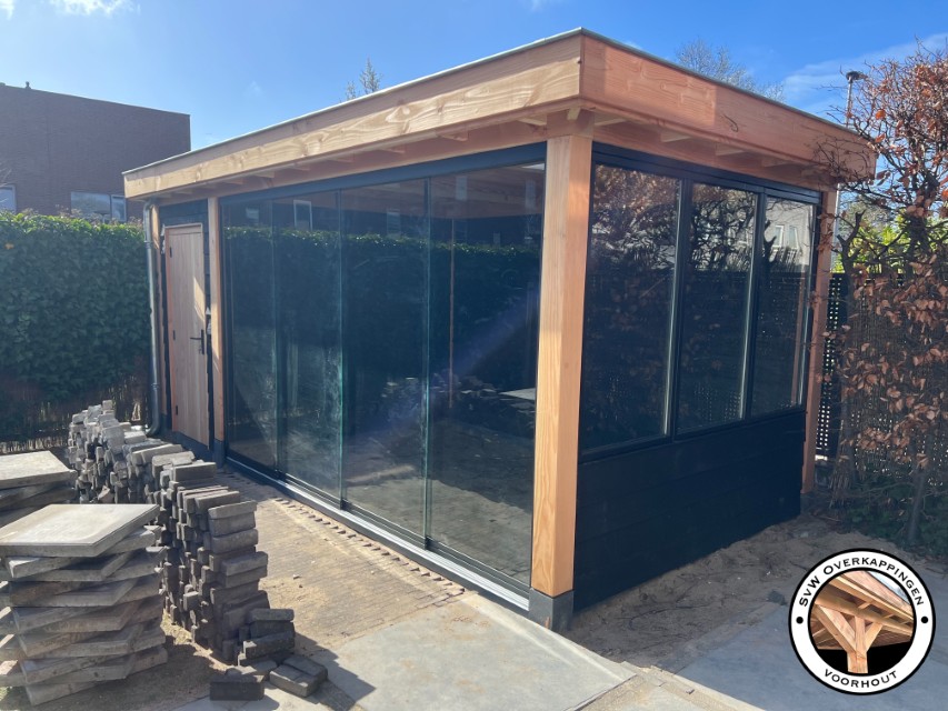 Overkapping met glas Voorhout